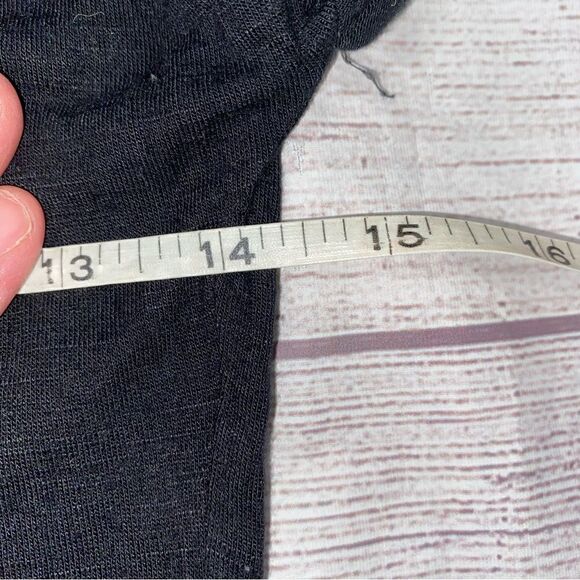 Apt 9 crewneck print shirt black women size XS - Picture 6 of 9